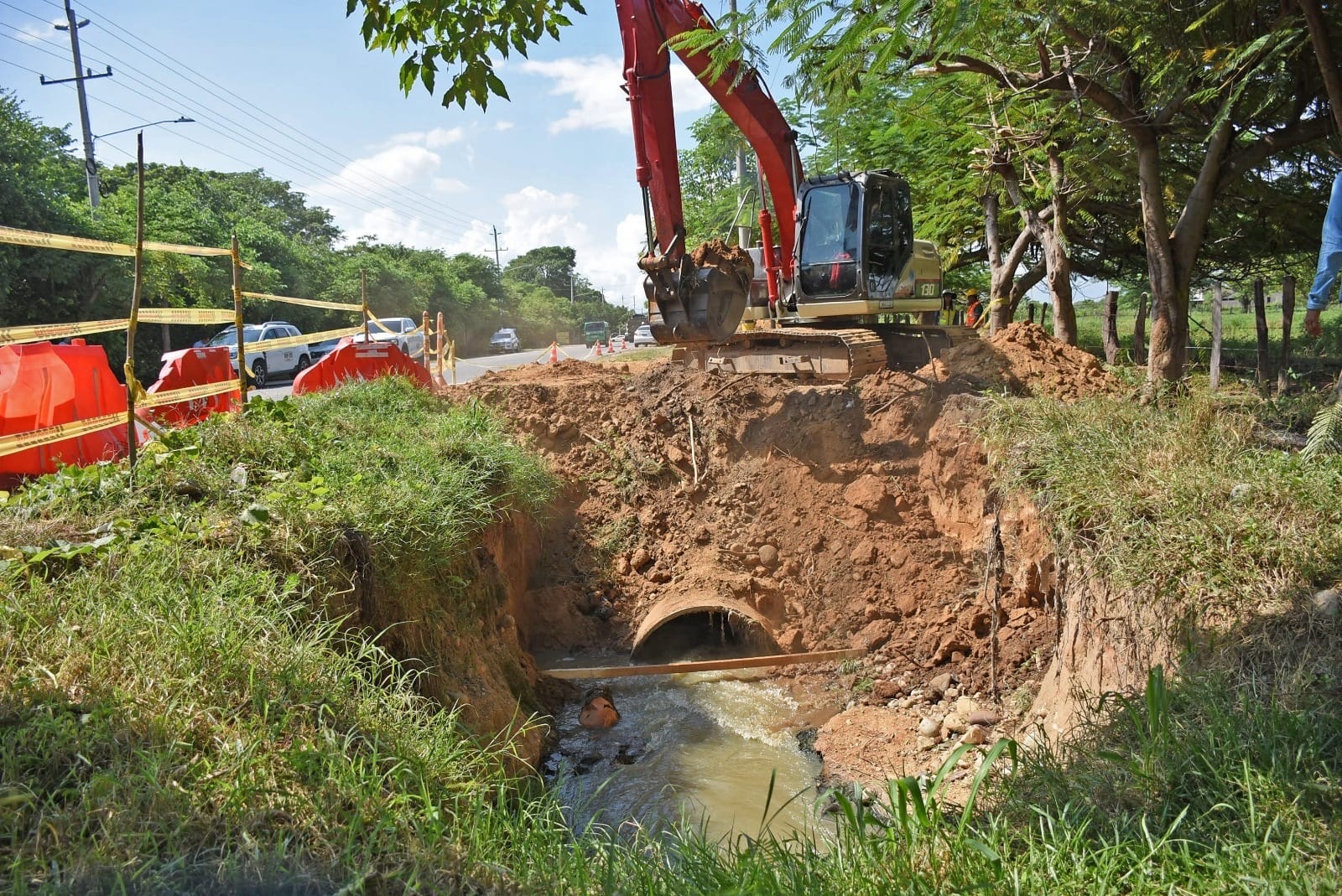 Iniciaron trabajos de solución definitiva a emergencia en el emisario final