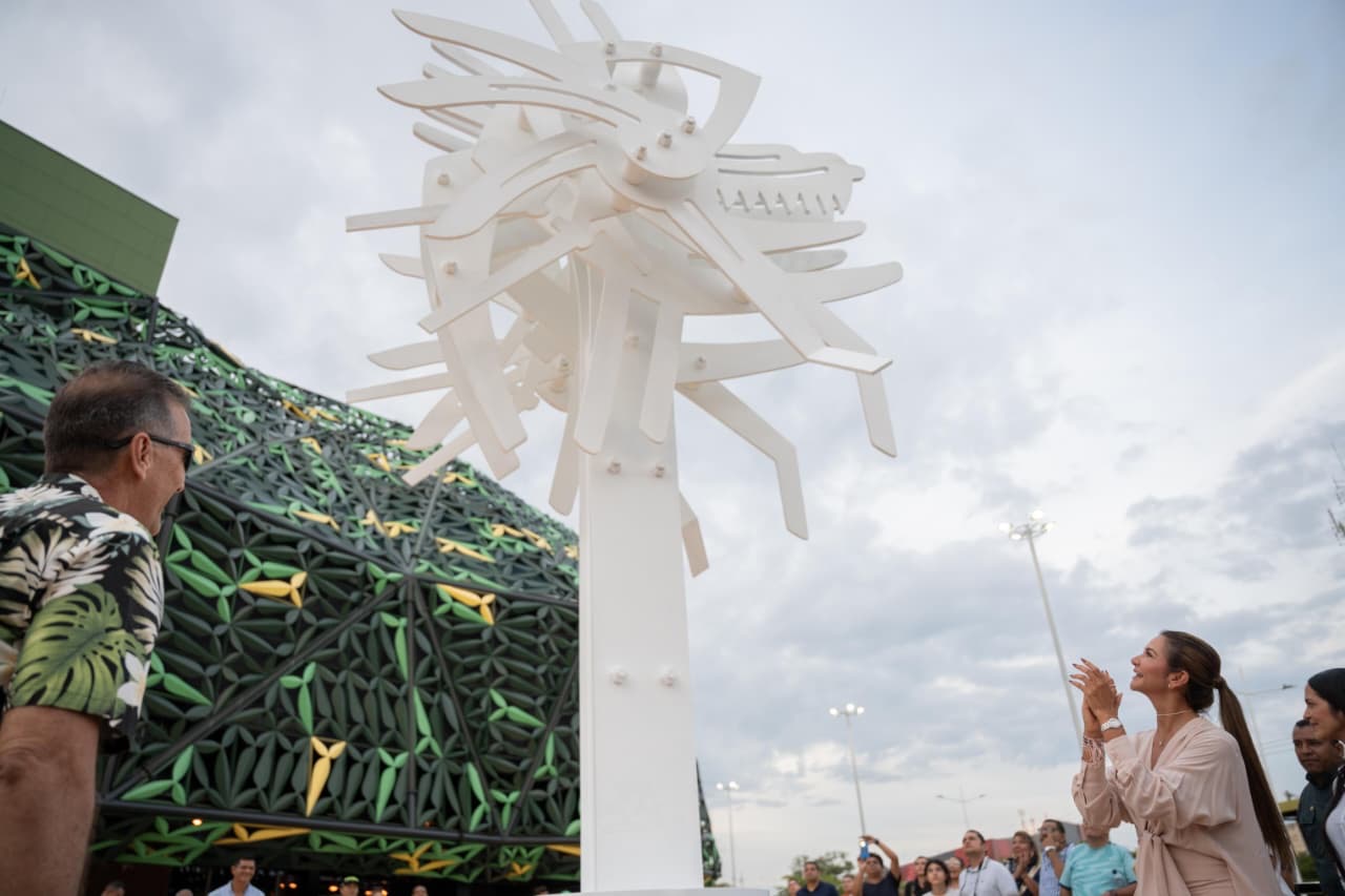 Presentan el contenido museográfico del Centro Cultural y de Convenciones de la Música Vallenata y develan la escultura ‘Koone’