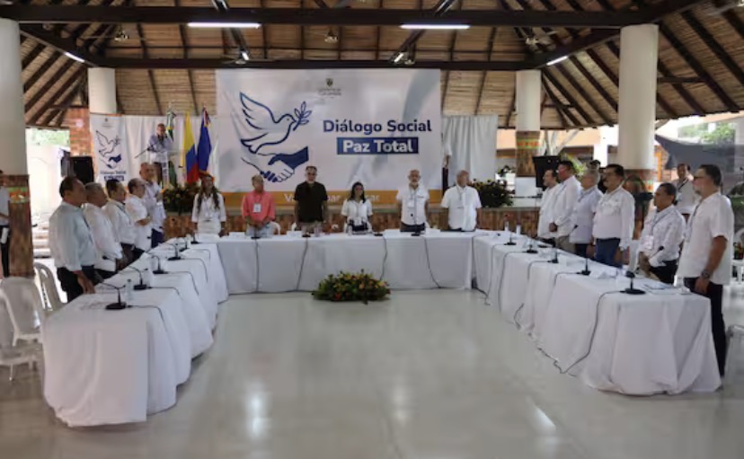 Exjefes de las AUC concluyeron en Valledupar reunión con el Gobierno en el marco de la Paz Total