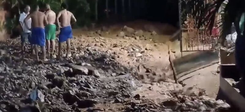 Avalancha deja incomunicado al corregimiento de Sabanas de León, en Manaure