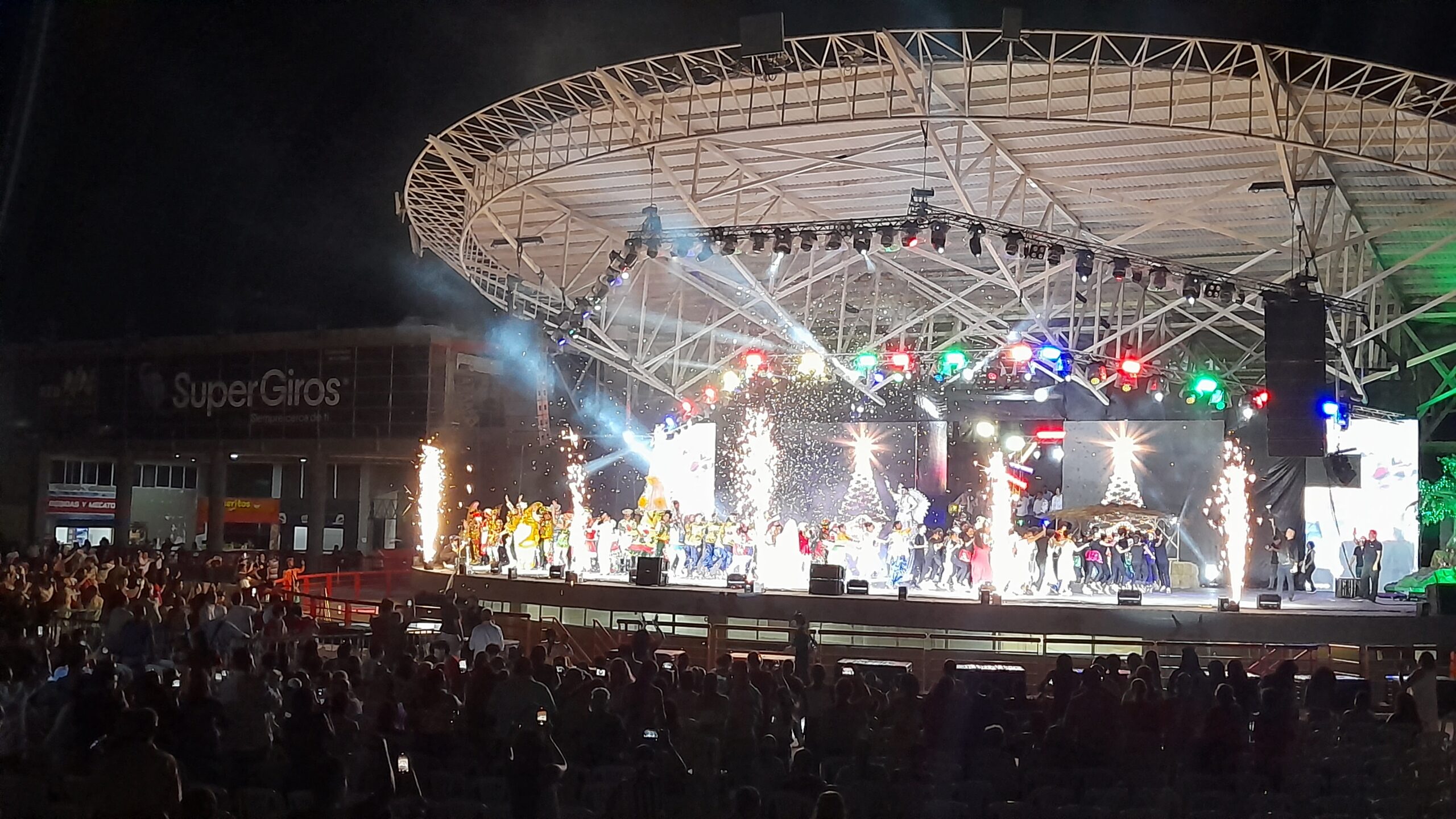 Valledupar vivió una noche especial con el evento «Familias por la Navidad»