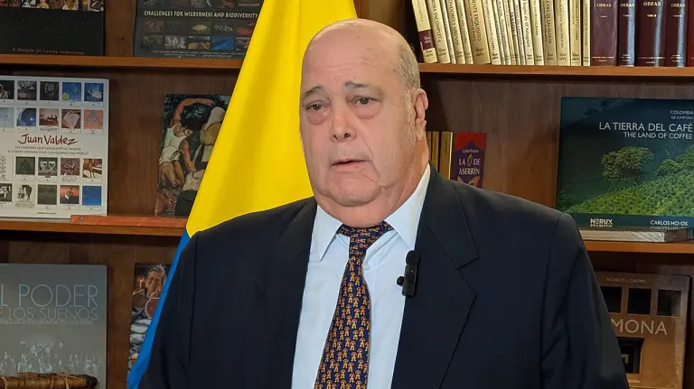 Petro llama a consultas a su embajador en Washington por polémica “Doctrina Trump”