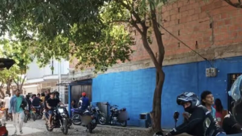 Hallan a un hombre calcinado y con heridas de arma blanca en el barrio Futuro de los Niños