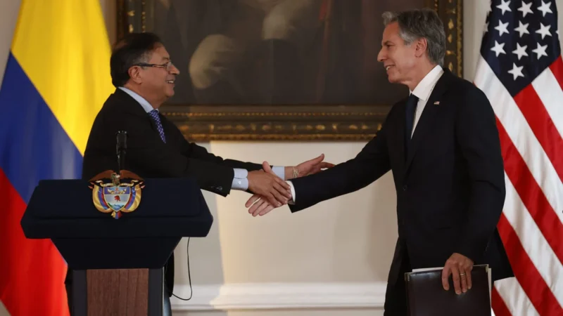 Petro suspende cooperación de inteligencia con EE. UU. por ataques a ‘narcolanchas’ en el Caribe y el Pacífico